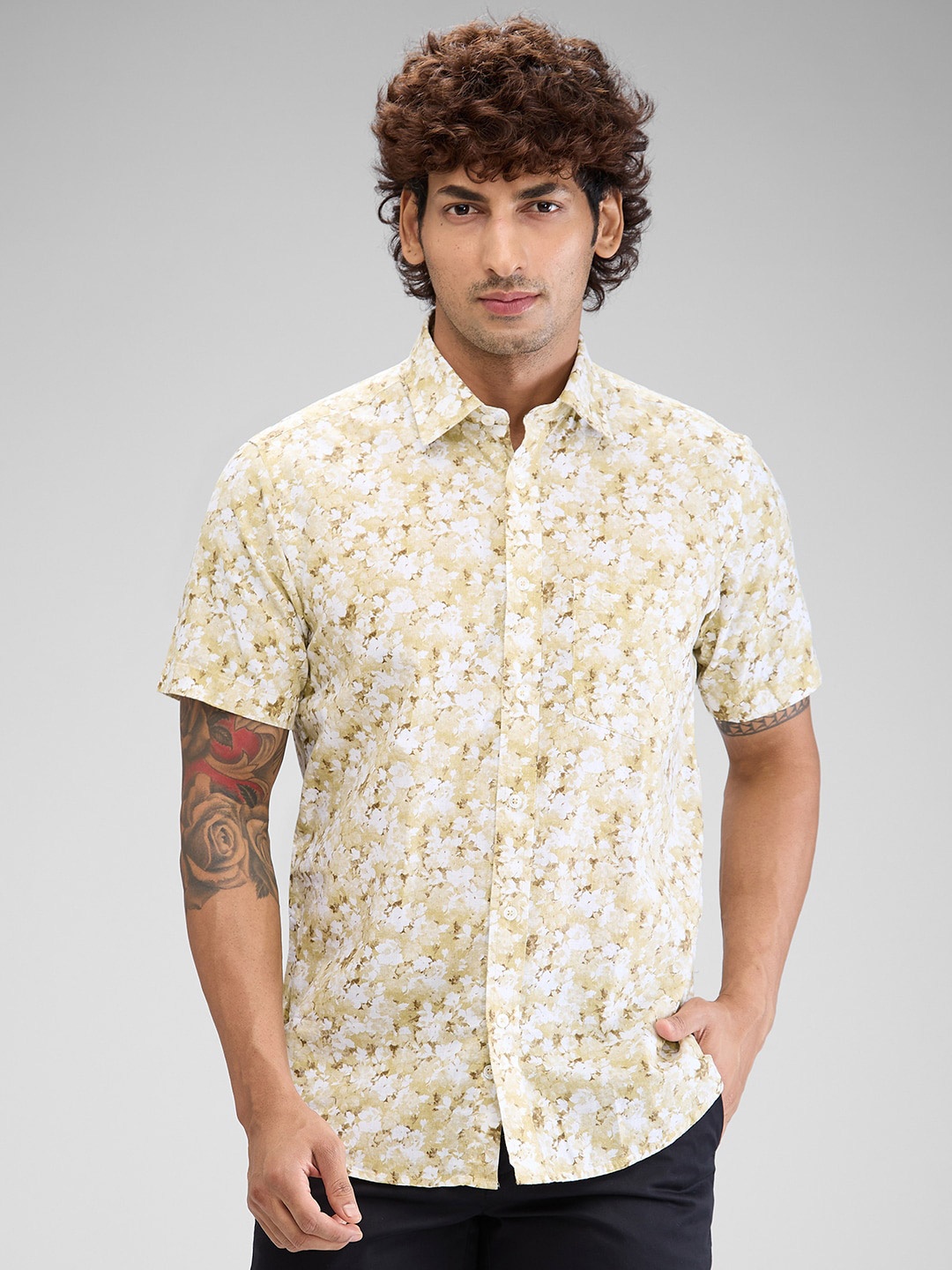 

ColorPlus Men Tailored Fit Floral Opaque Printed Casual Shirt, Brown