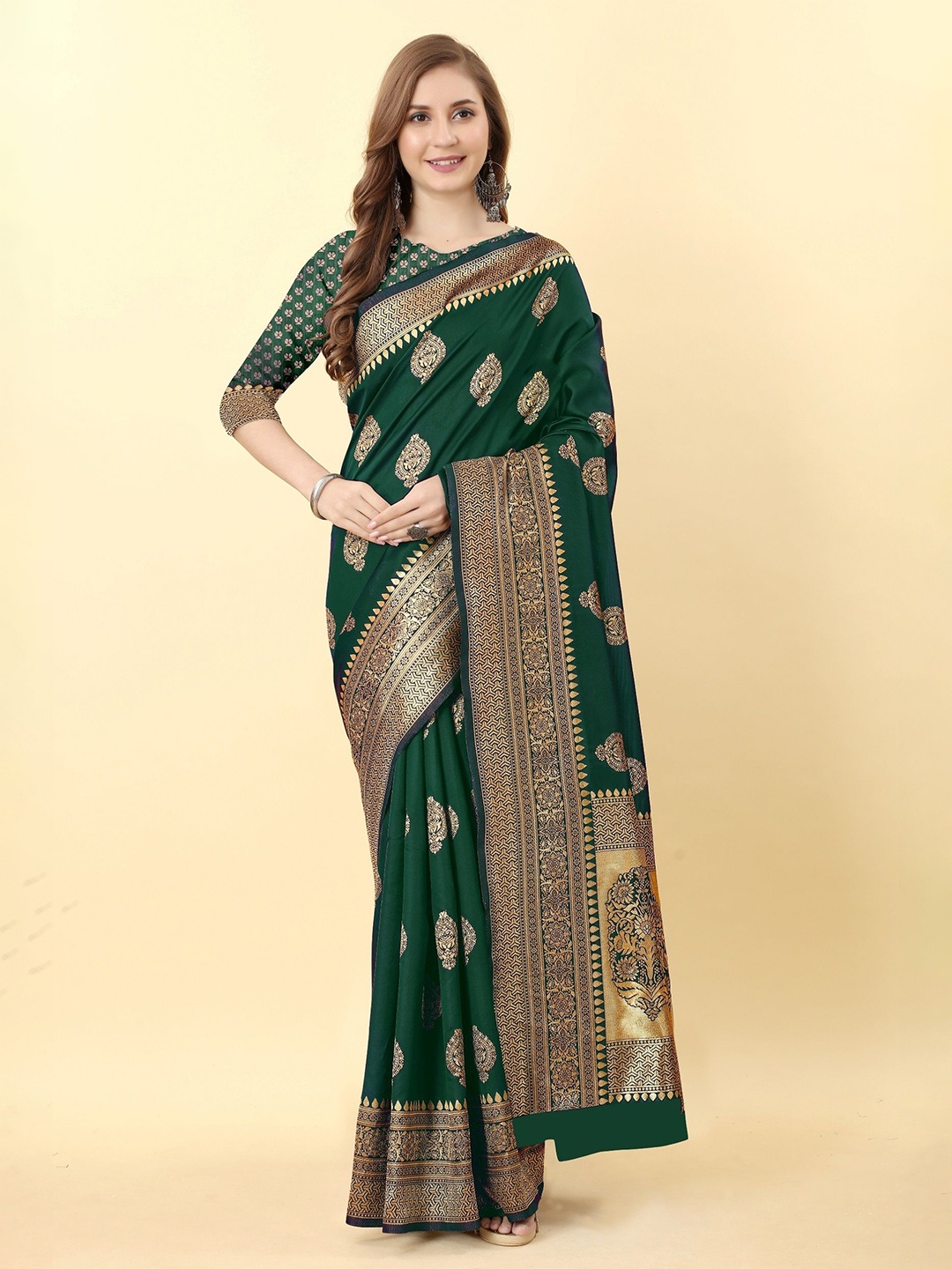 

DIVASTRI Woven Design Zari Banarasi Saree, Green