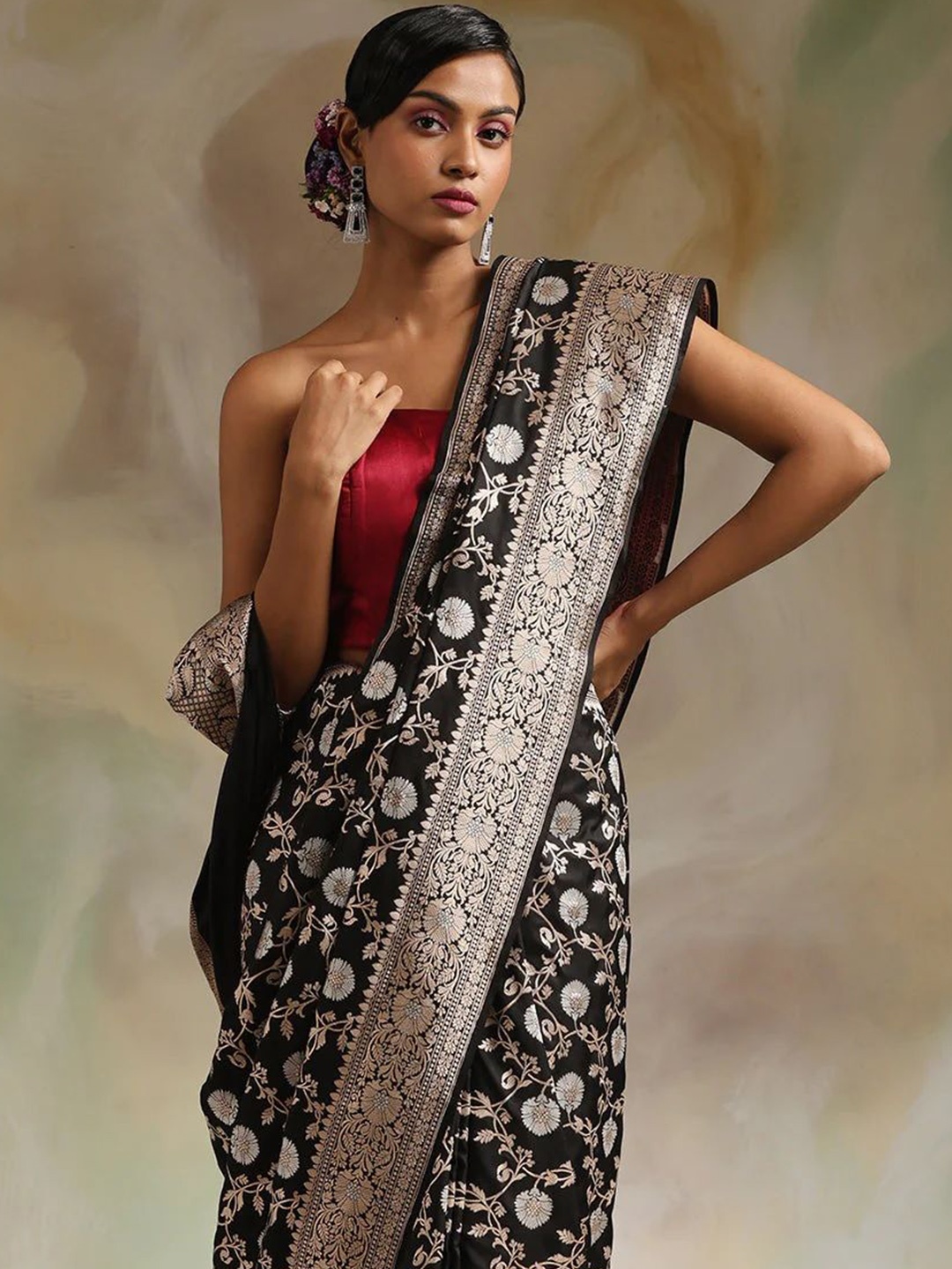 

DIVASTRI Woven Design Zari Banarasi Saree, Black