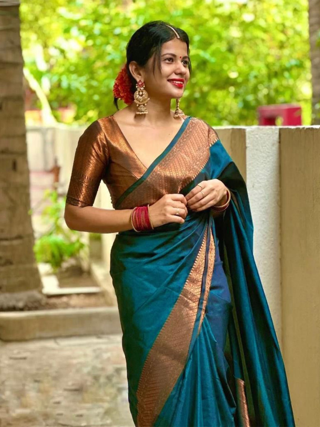 

DIVASTRI Zari Banarasi Saree, Teal