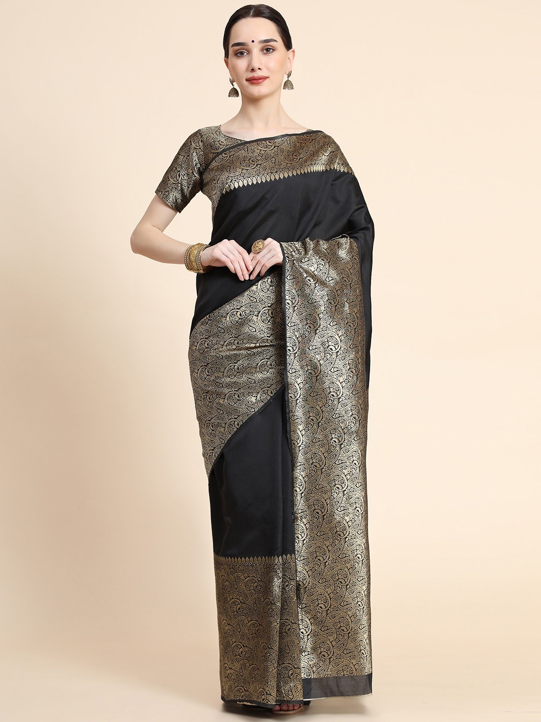 

DIVASTRI Zari Banarasi Saree, Black