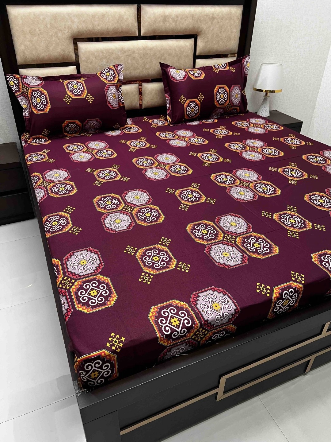 

Pure Decor Maroon & Orange Ethnic Motifs 250 TC Queen Bedsheet with 2 Pillow Covers