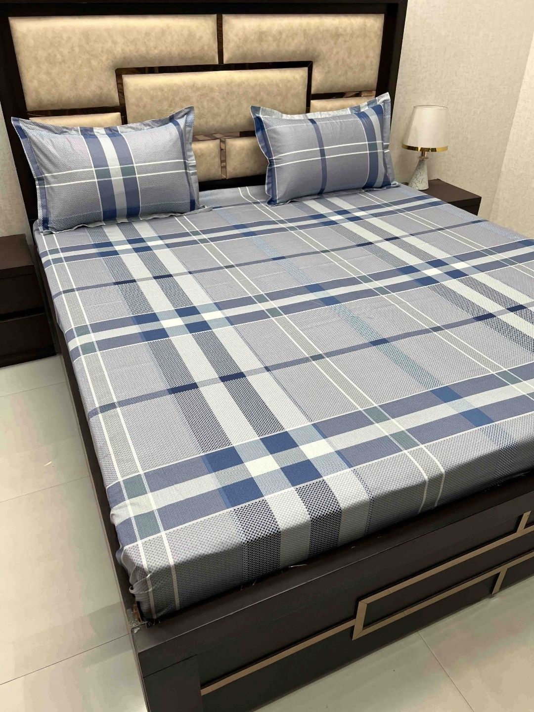 

Pure Decor Cotton Queen Size Double Bedsheet With 2 Pillow Covers 2.28m X 2.54m, Blue