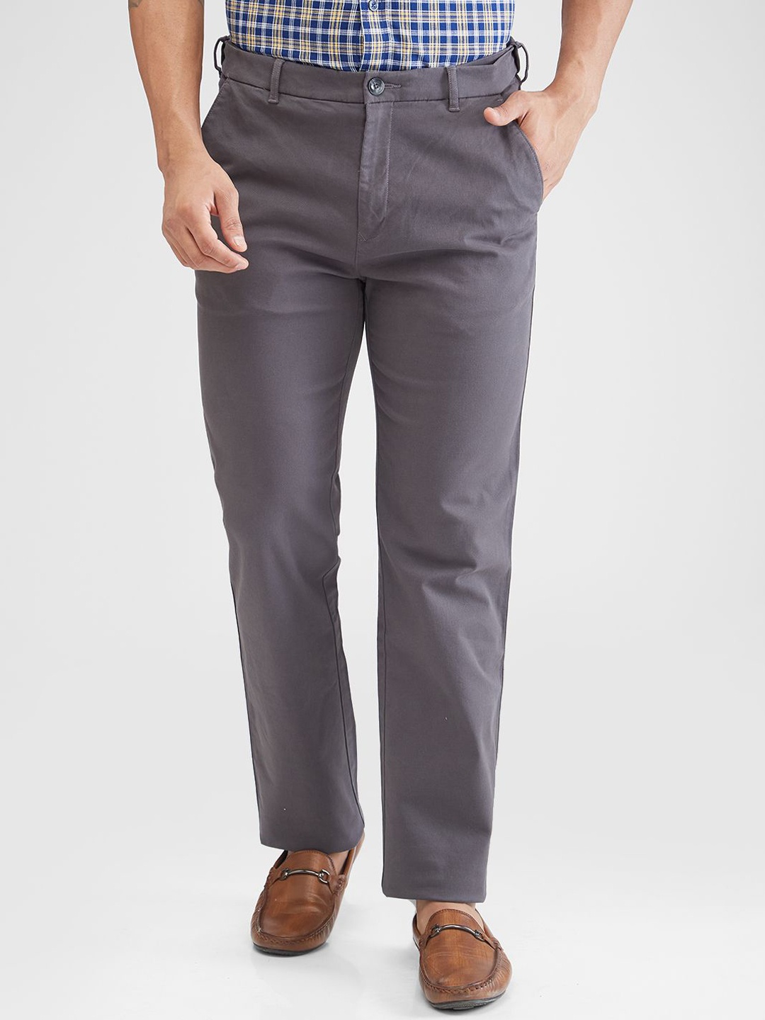 

ColorPlus Men Trousers, Grey