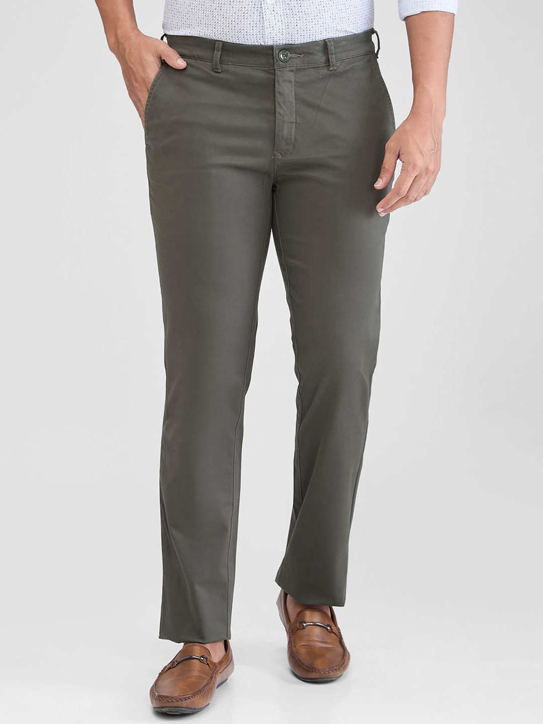 

ColorPlus Men Slim Fit Trousers, Green