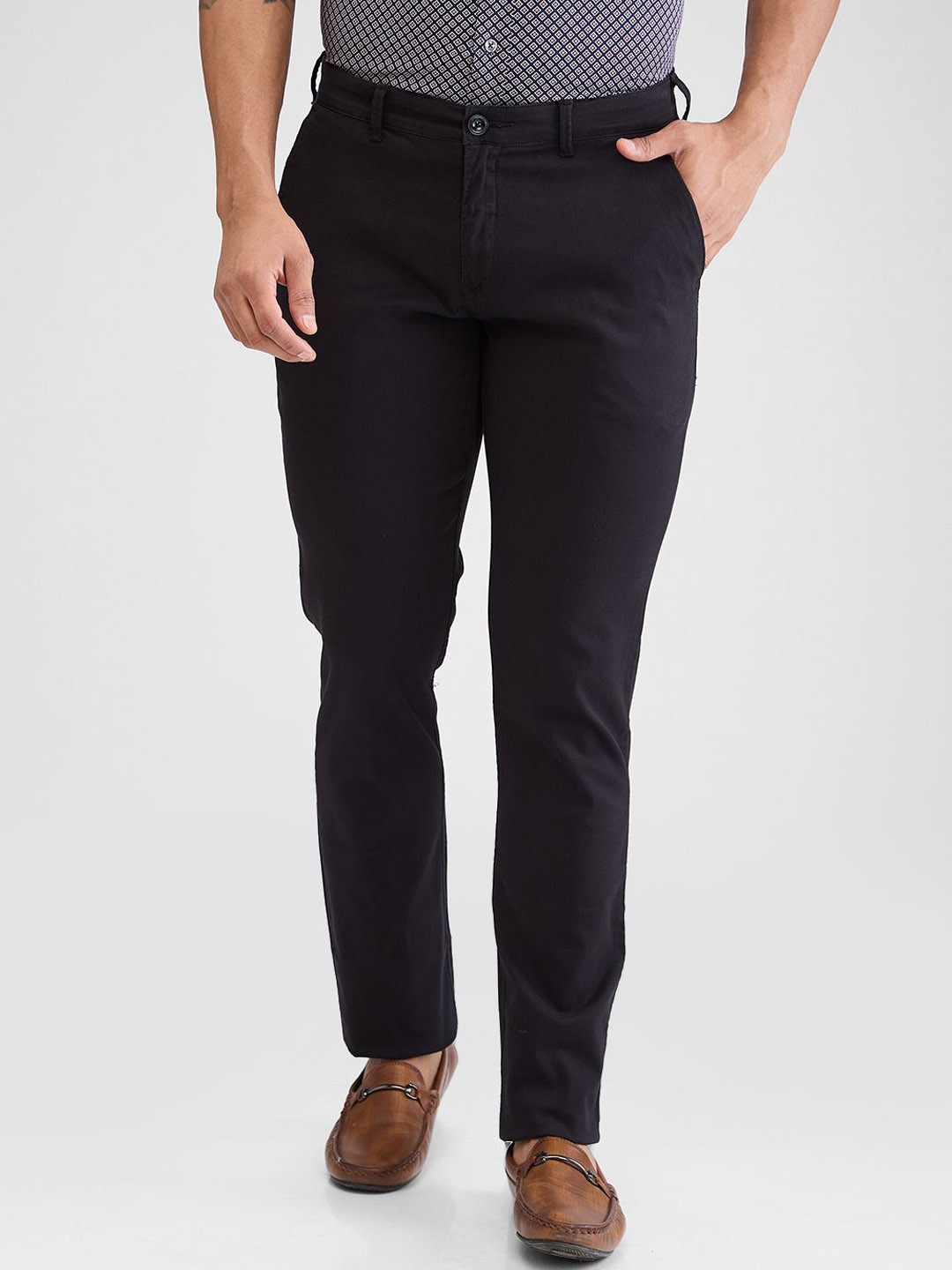 

ColorPlus Men Slim Fit Chinos Trousers, Black