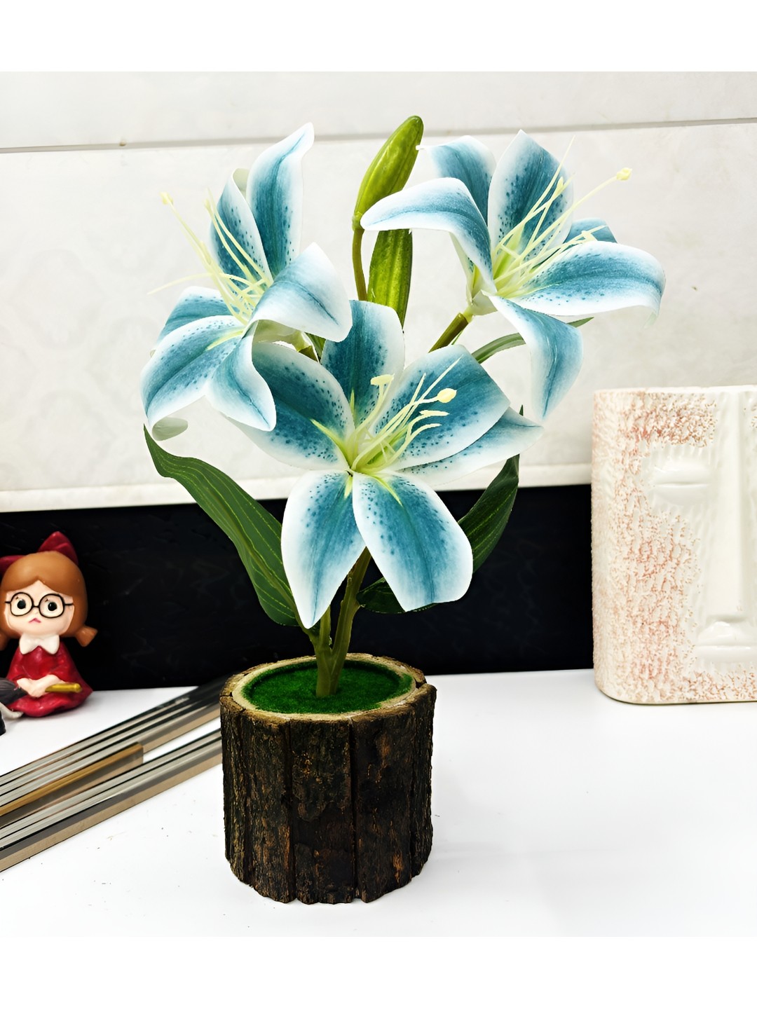 

Dekorly Blue 1 Pieces Lily Artificial Flower With Pot
