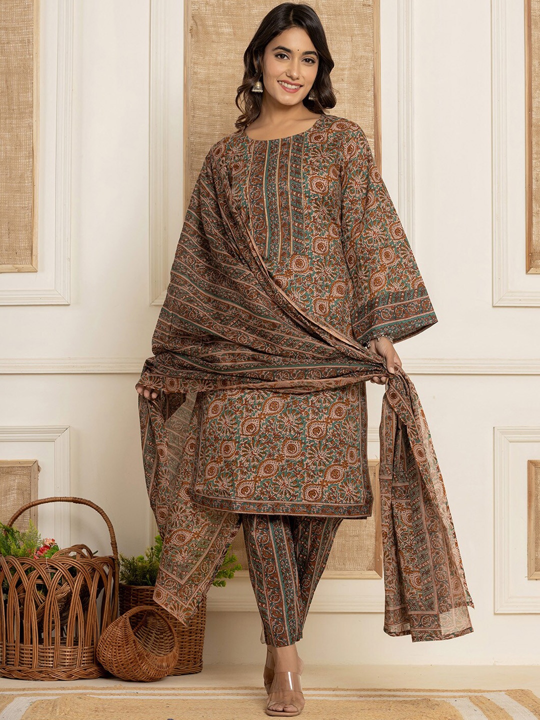 

Yufta Women Ethnic Motifs Printed regular Pure Cotton Kurta with Trousers & With Dupatta, Brown