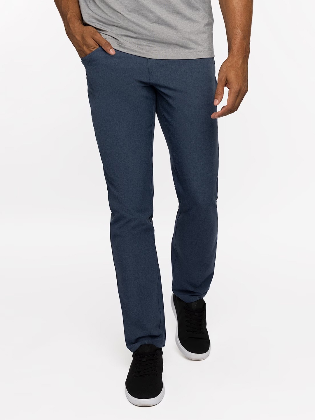 

TRAVIS MATHEW Men Mid Rise Straight Fit Chinos Trousers, Navy blue