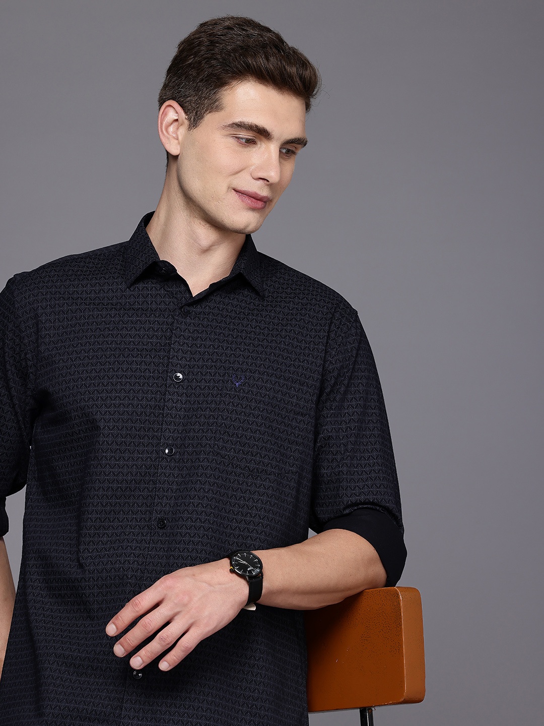 

Allen Solly Classic Fit Opaque Printed Pure Cotton Casual Shirt, Black