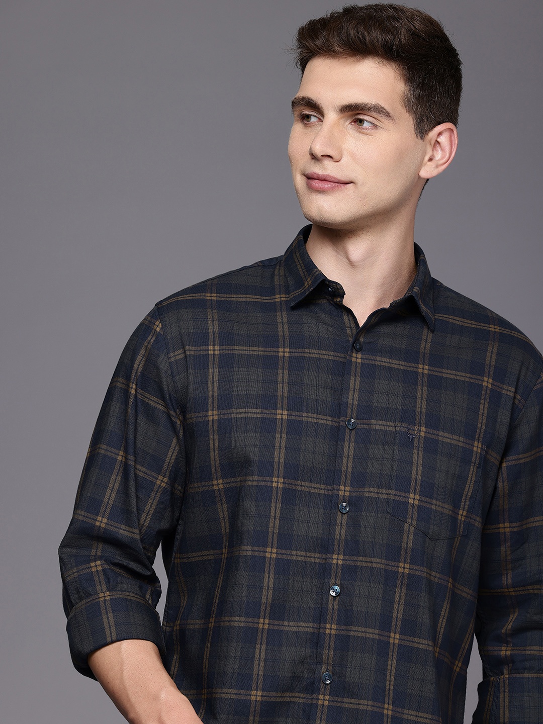 

Allen Solly Classic Fit Checked Pure Cotton Casual Shirt, Navy blue