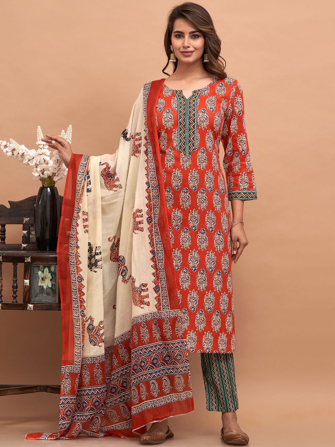 D K W Women Floral Printed Pure Cotton Kurta with Trousers & With Dupatta, Red