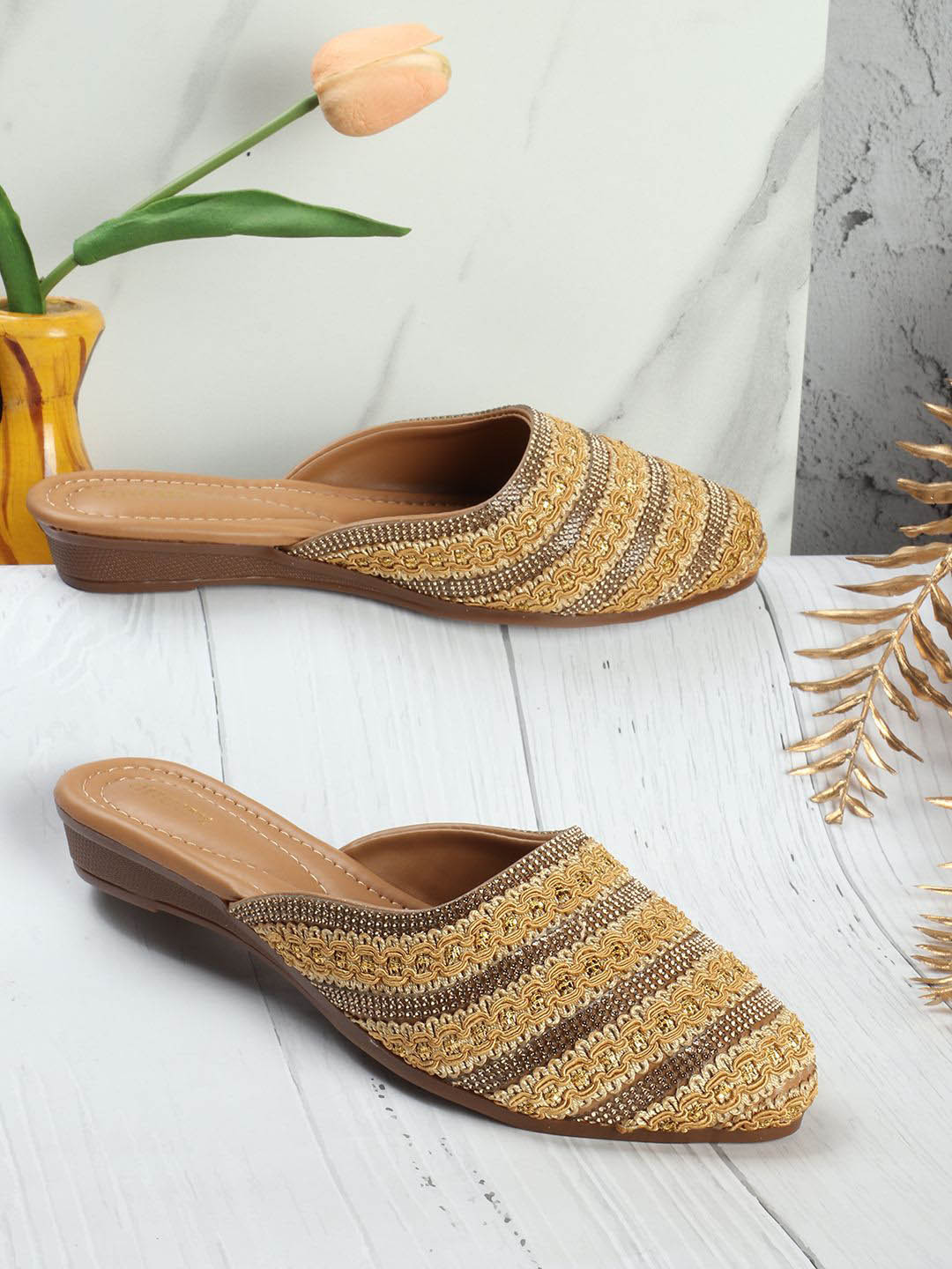 

Anouk Women Ethnic Pointed Toe Mules, Beige