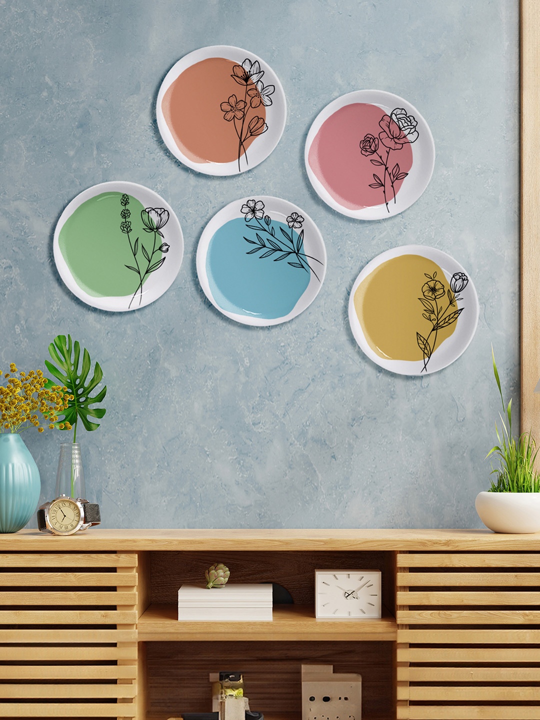 

nestroots White & Brown Floral Print Wall Decor Plates, Multi