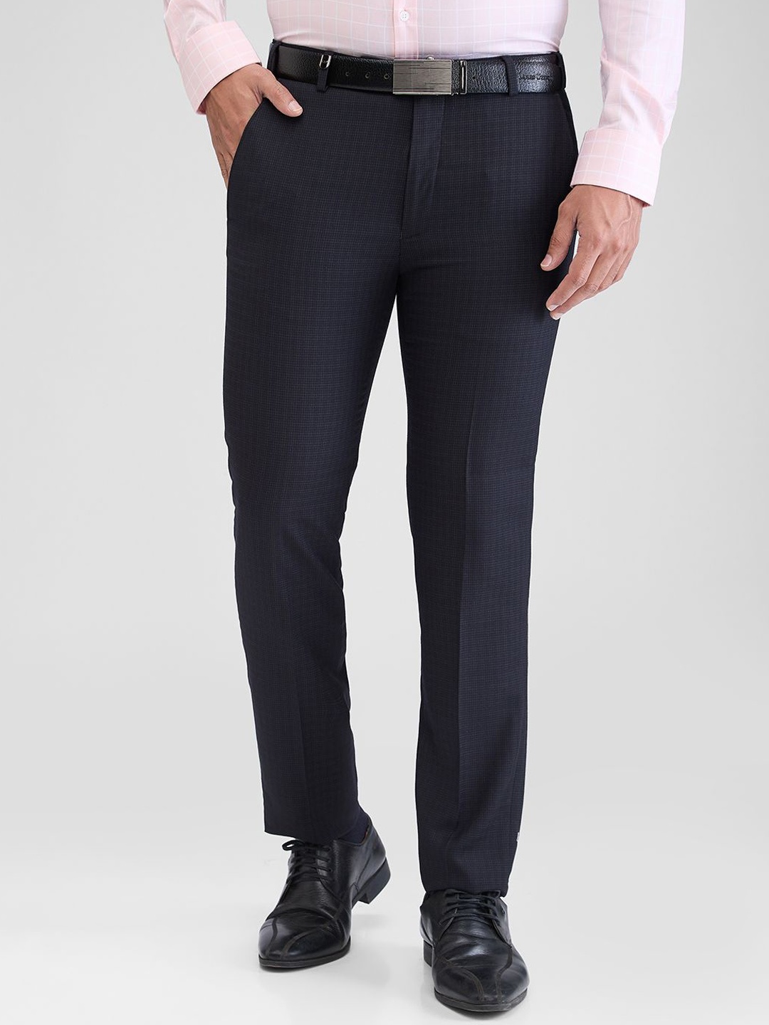

Park Avenue Men Slim Fit Trousers, Black