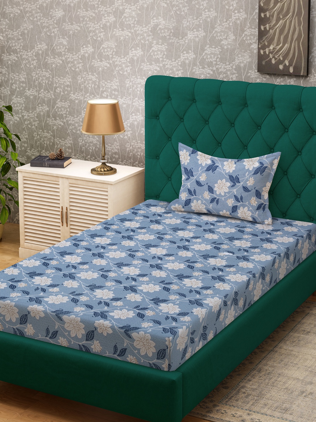 

KLOTTHE Blue & White Printed Pure Cotton 400 TC Single Bedsheet With Pillow Cover