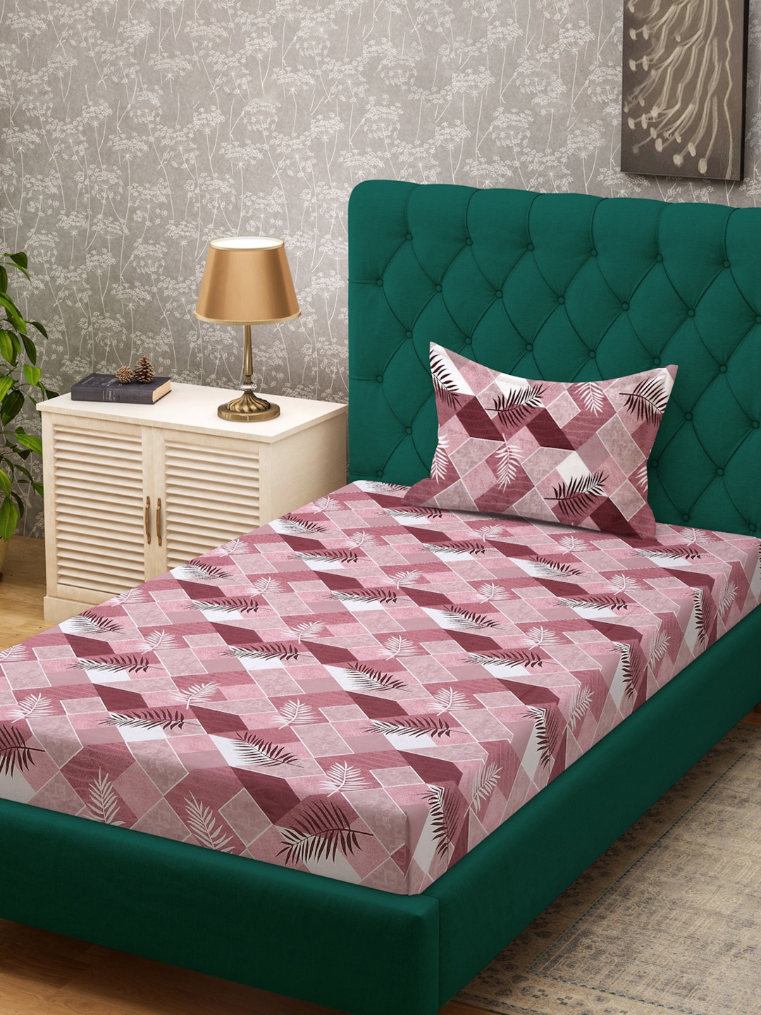 

KLOTTHE Purple & White Printed Pure Cotton 400 TC Single Bedsheet With Pillow Cover
