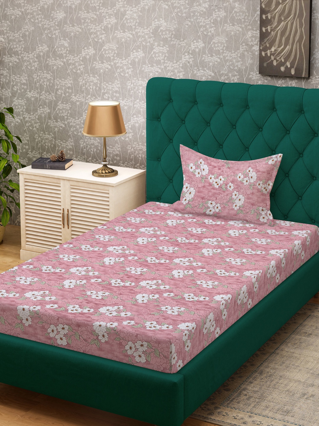 

KLOTTHE Pink & White Printed Pure Cotton 400 TC Single Bedsheet With Pillow Cover