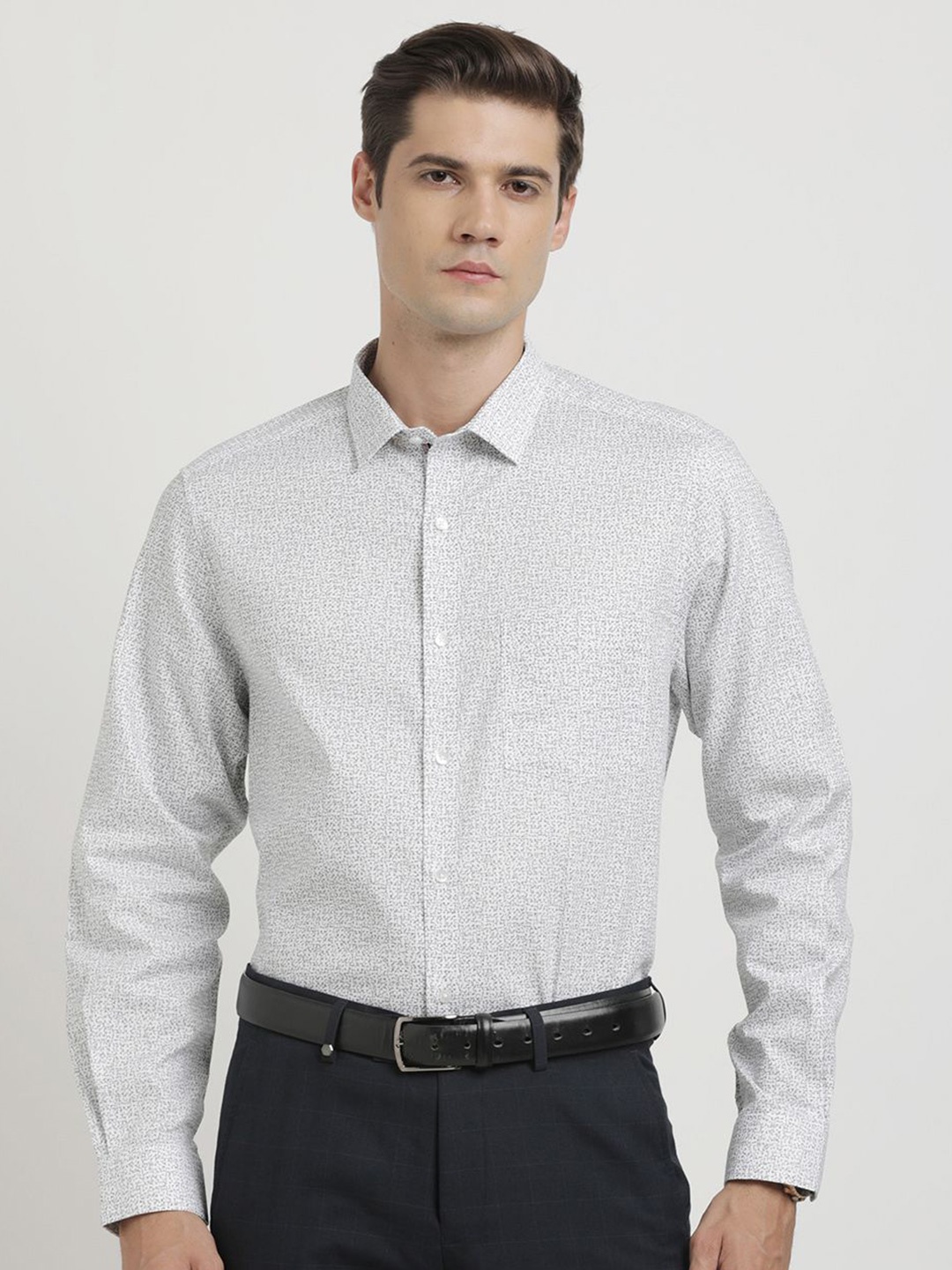 

Turtle Classic Abstract Printed Spread Collar Pure Cotton Formal Shirt, White