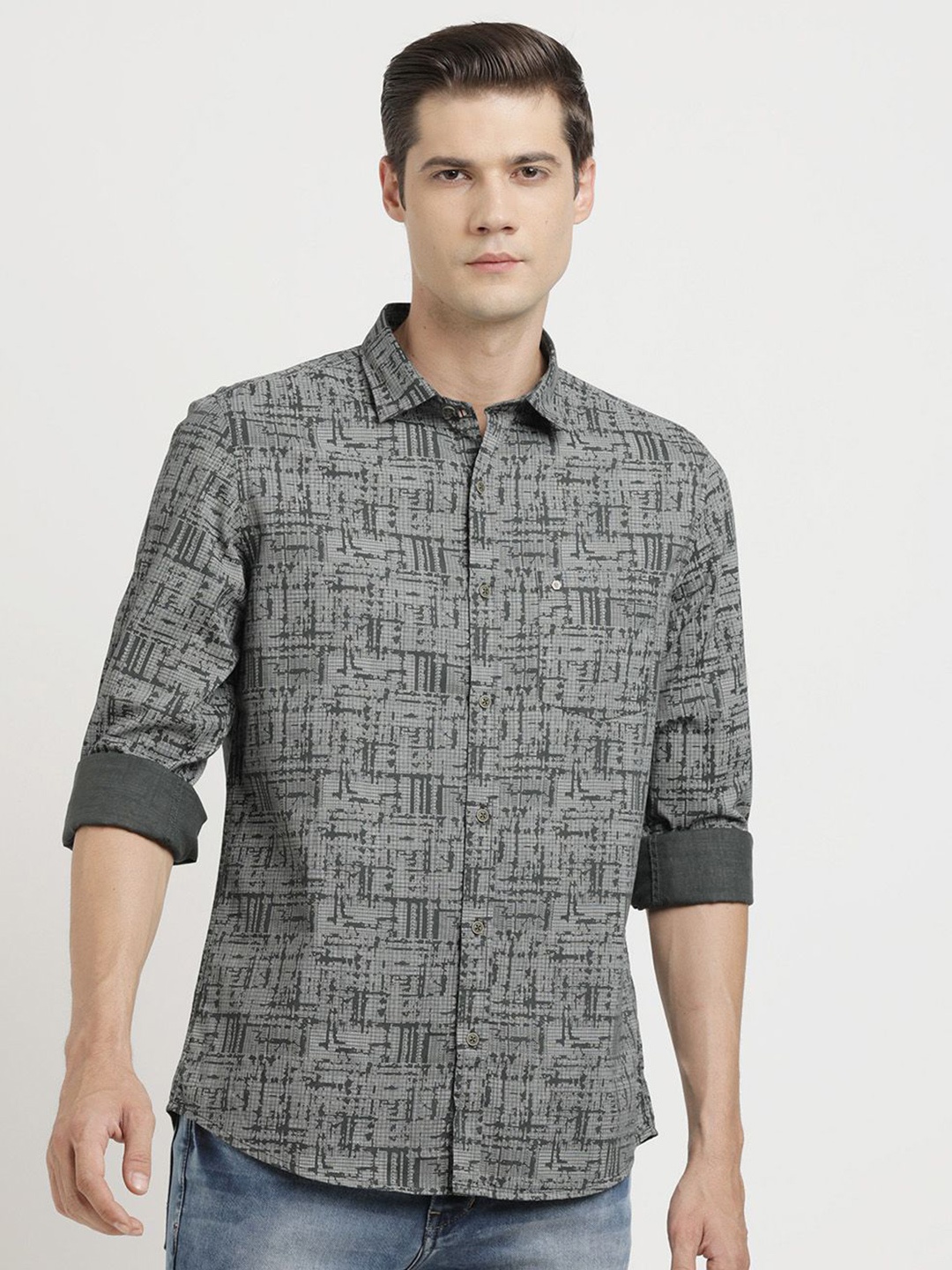 

Turtle Men Relaxed Slim Fit Opaque Printed Casual Shirt, Grey