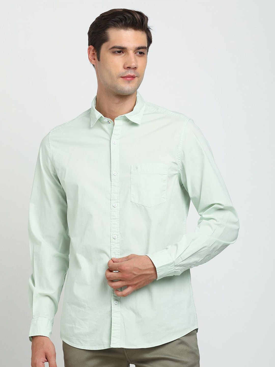 

Turtle Spread Collar Long Sleeves Relaxed Slim Fit Cotton Casual Shirt, Green