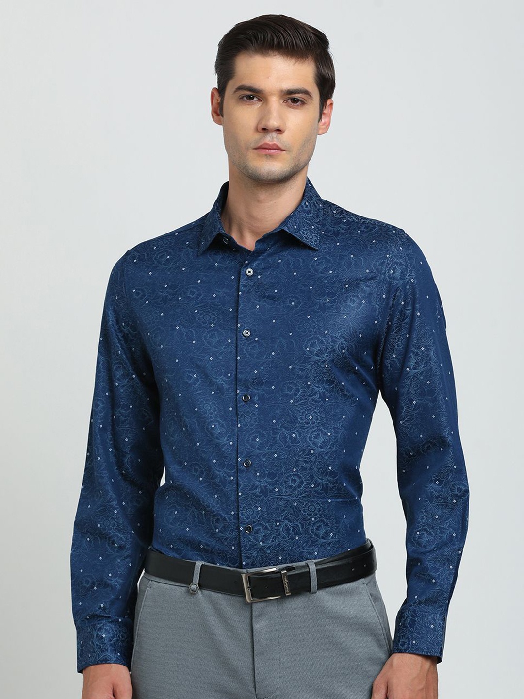 

Turtle Men Premium Slim Fit Opaque Printed Party Shirt, Blue