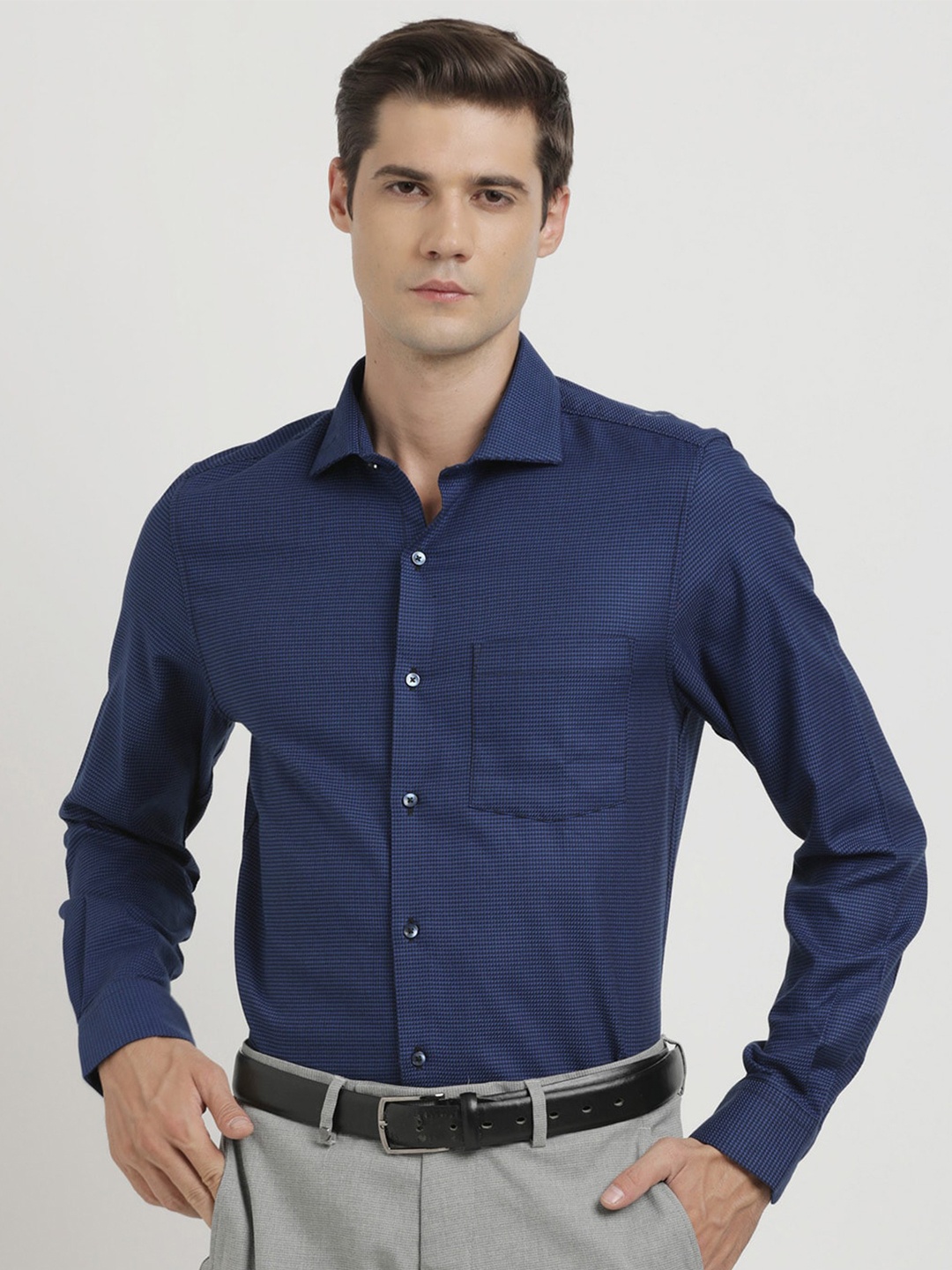 

Turtle Classic Textured Dobby Weave Pure Cotton Formal Shirt, Navy blue