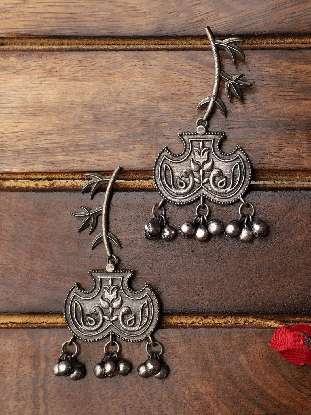 

VENI Contemporary Drop Earrings, Silver