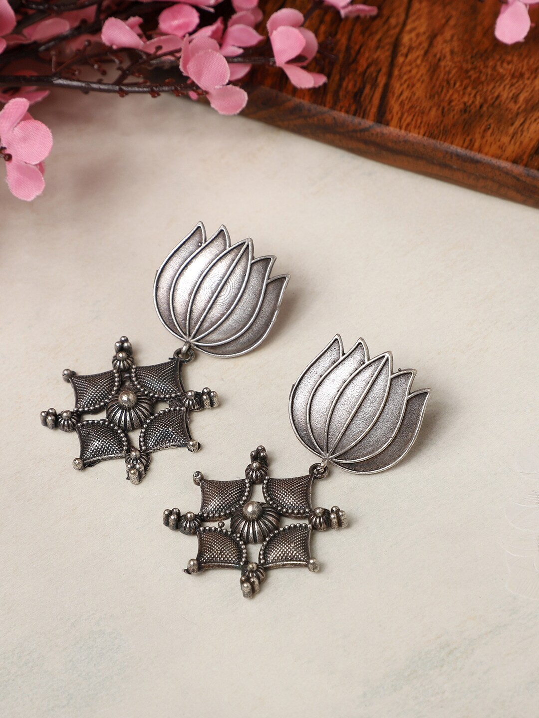 

VENI Contemporary Drop Earrings, Silver