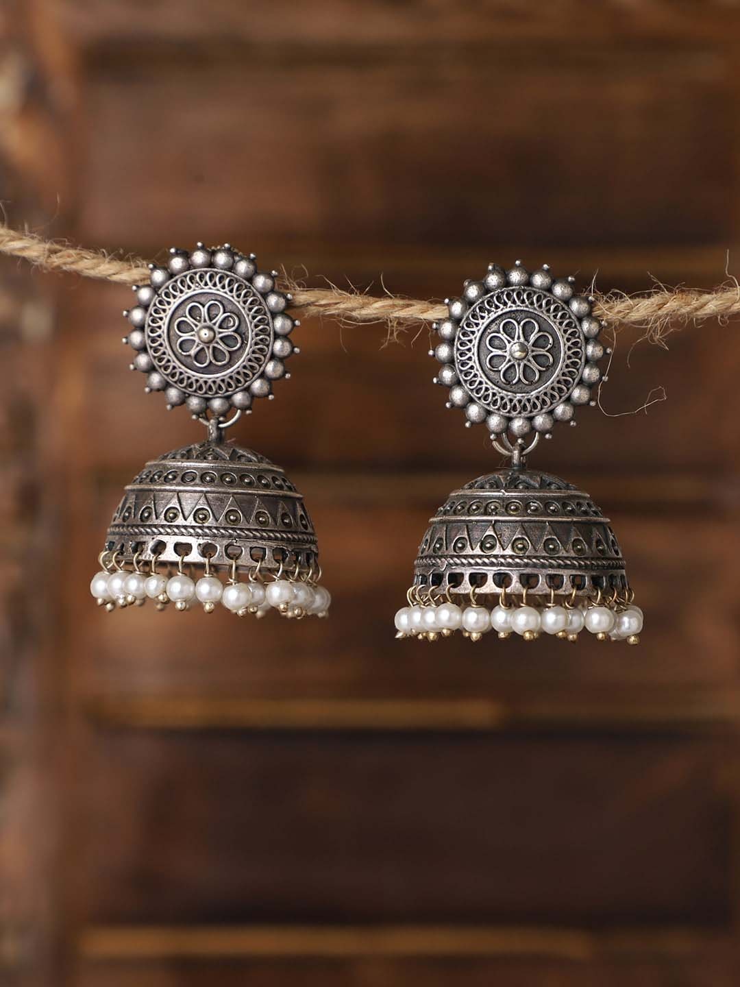 

VENI Contemporary Jhumkas Earrings, Silver