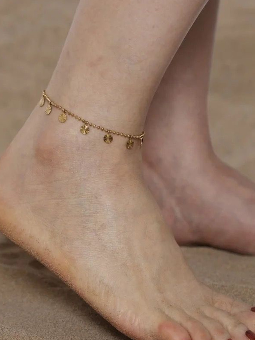 

Inaya 18KT Gold-Plated Stainless Steel Dainty Round Ball Chain Anklet