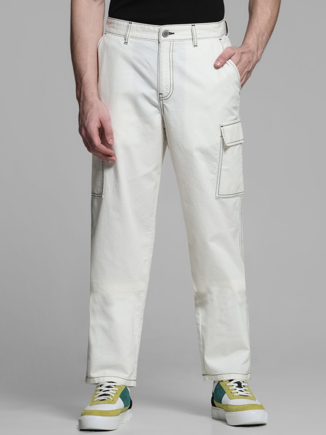 

Jack & Jones Men Cargos Trousers, Beige