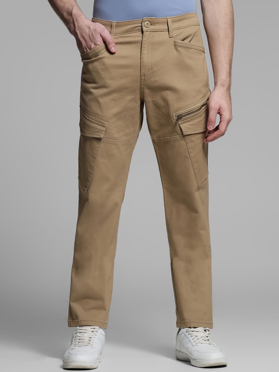 

Jack & Jones Men Slim Fit Cargos Trousers, Brown
