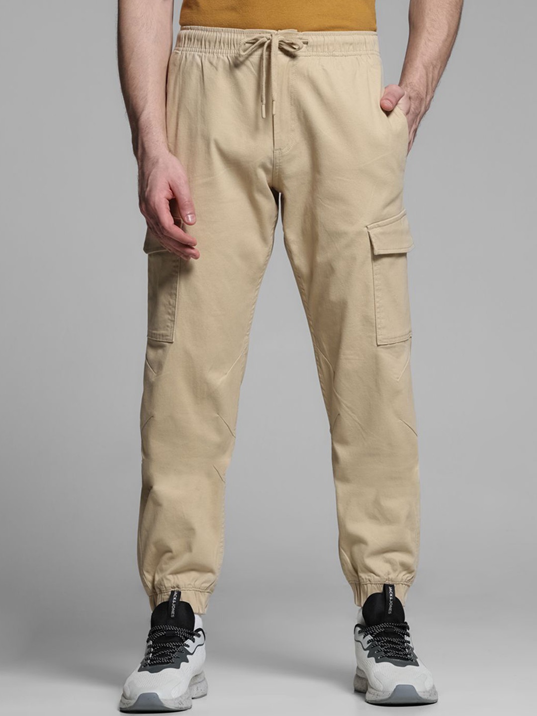 

Jack & Jones Men Joggers Trousers, Brown