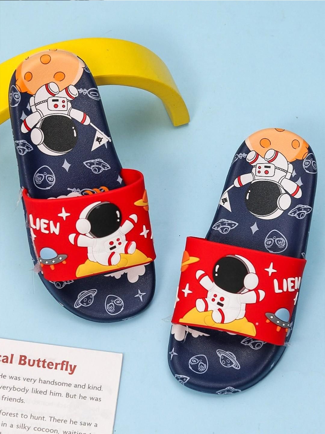 

Yellow Bee Boys Printed Rubber Sliders, Blue