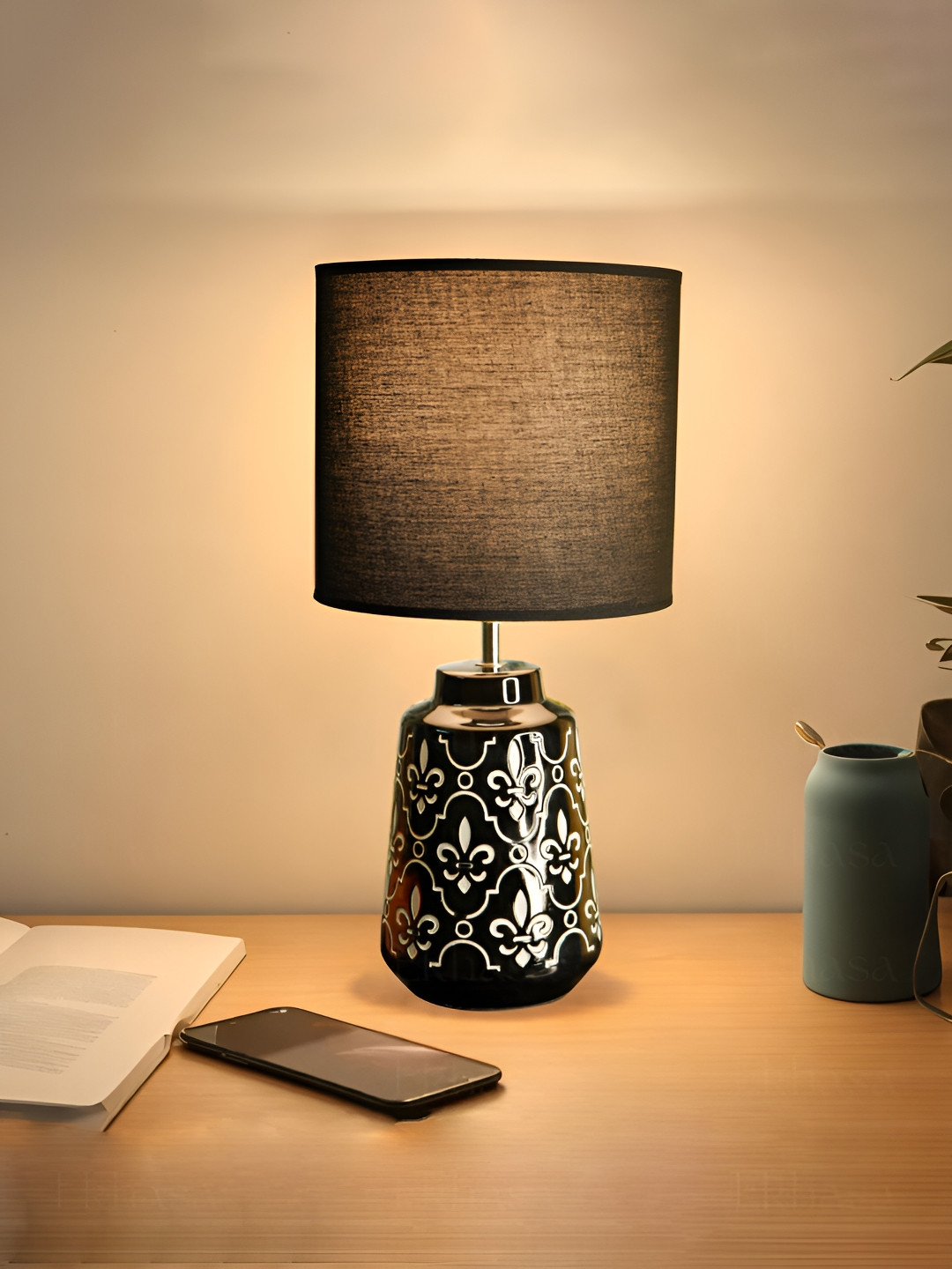 

Ekhasa Black Ceramic Cylindrical Shaped Table Lamp