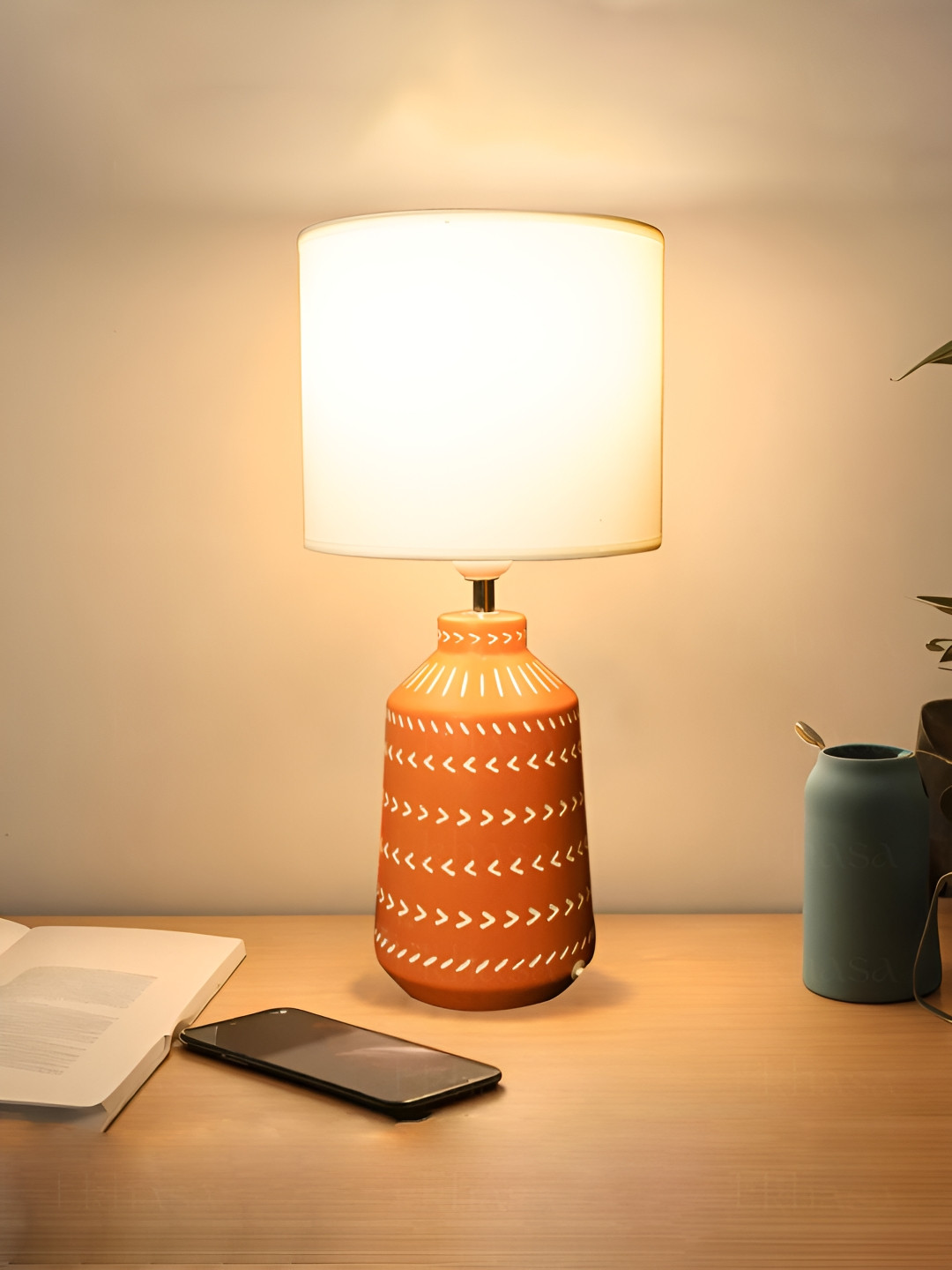 

Ekhasa White & Brown Textured Ceramic Contemporary Cylindrical Shaped Table Lamp