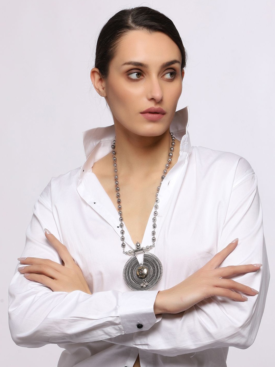 

VENI Brass Silver-Plated Oxidised Necklace