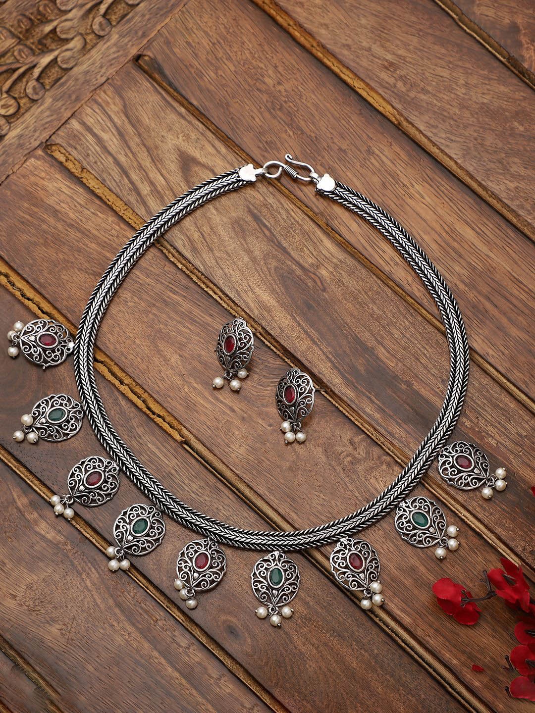 VENI Silver-Plated Pearl Oxidised Necklace With Earrings