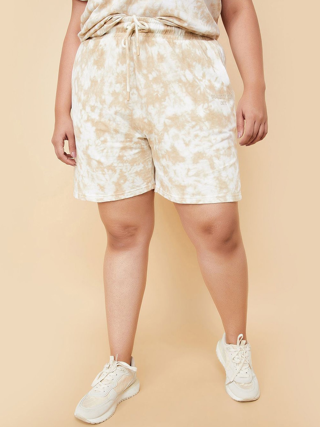 

max Women Printed Shorts, Beige