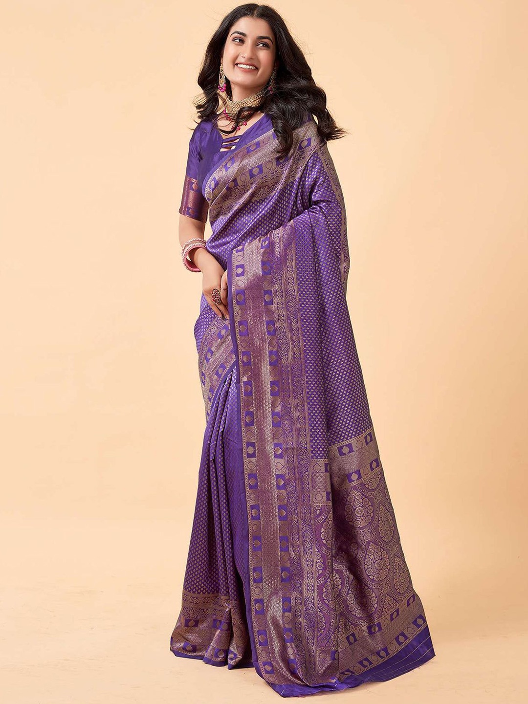 

DIVASTRI Woven Design Zari Banarasi Saree, Purple