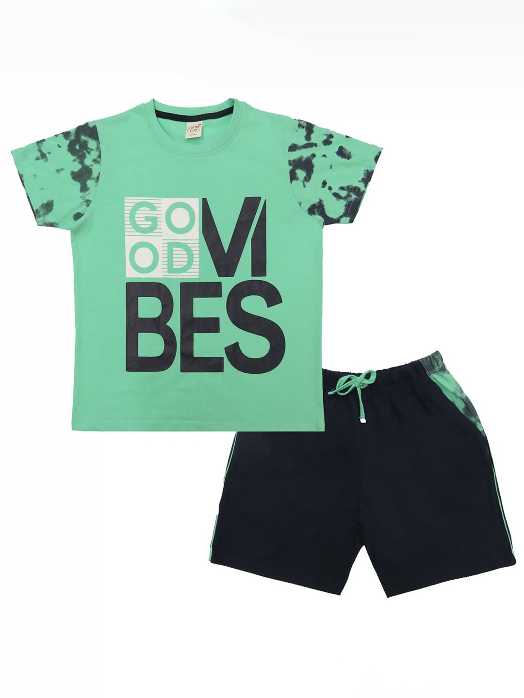 

Clothe Funn Boys Printed Pure Cotton T-shirt With Shorts, Green