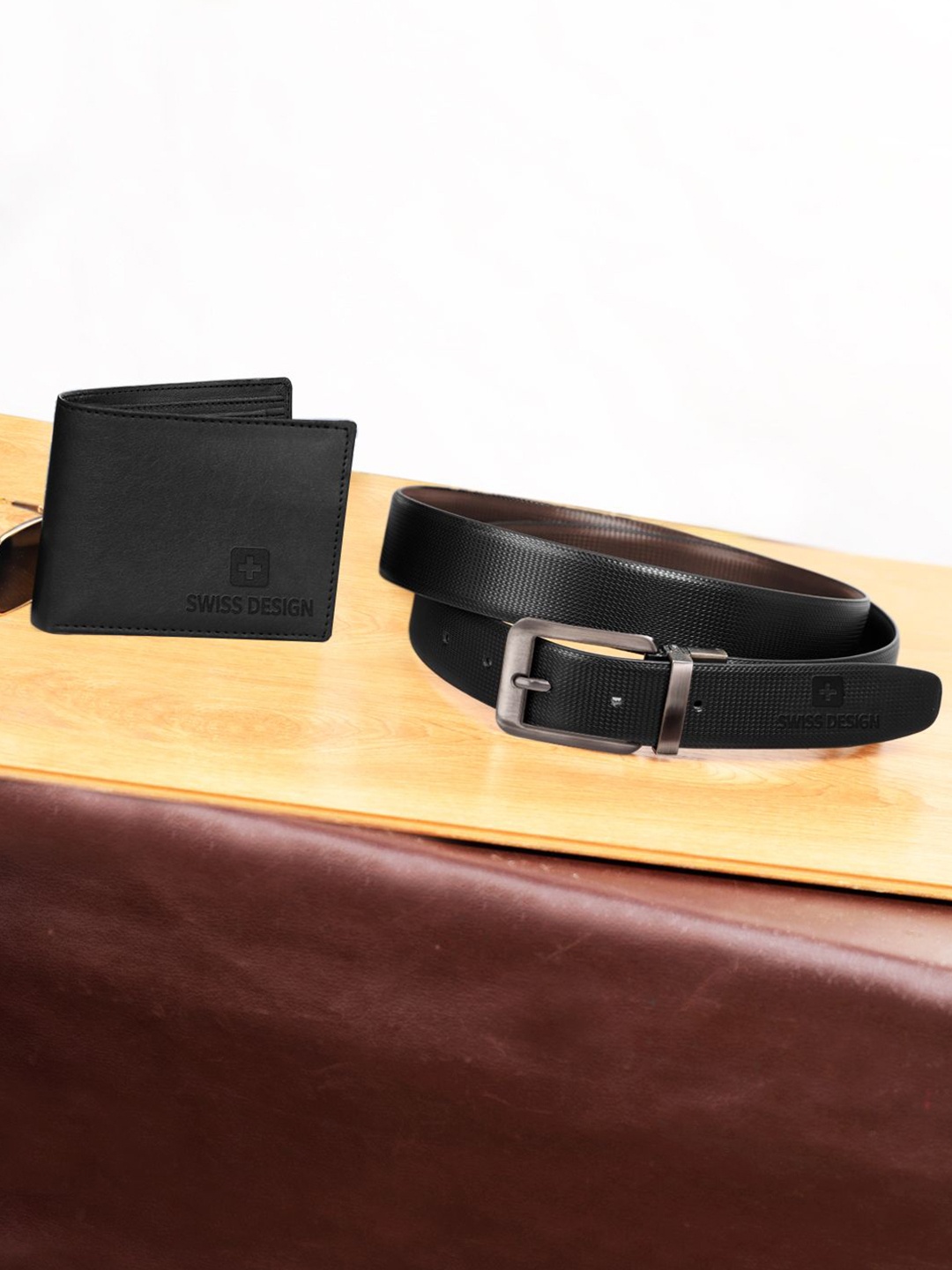 

Swiss Design Men Accessory Gift Set Of Wallet & Belt, Black