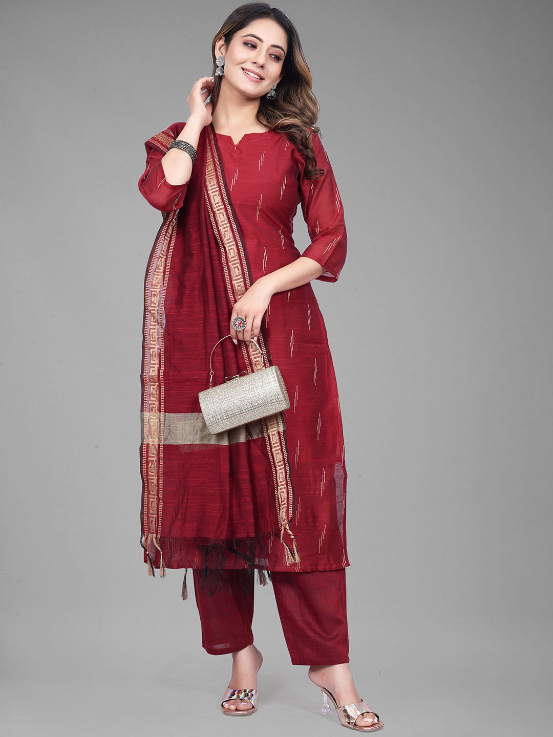 

revika Women Regular Kurta with Trousers & With Dupatta, Maroon