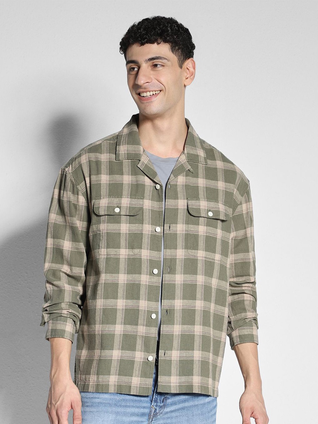 

AMERICAN EAGLE OUTFITTERS Checked Cuban Collar Casual Shirt, Olive