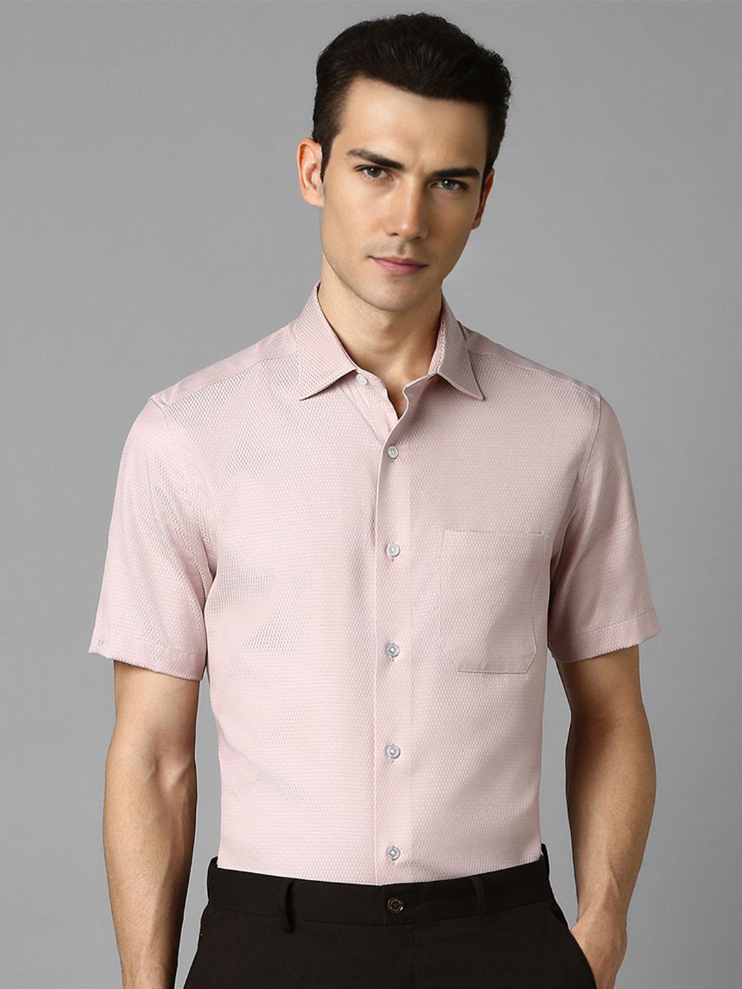 

Louis Philippe Men Opaque Formal Shirt, Peach