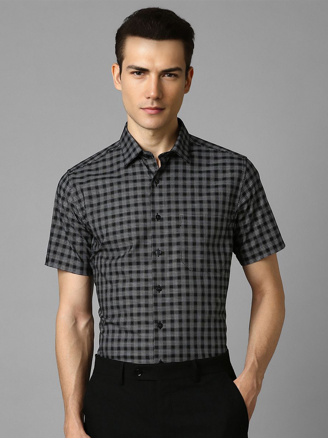 

Louis Philippe Slim Fit Spread Collar Checked Cotton Formal Shirt, Black