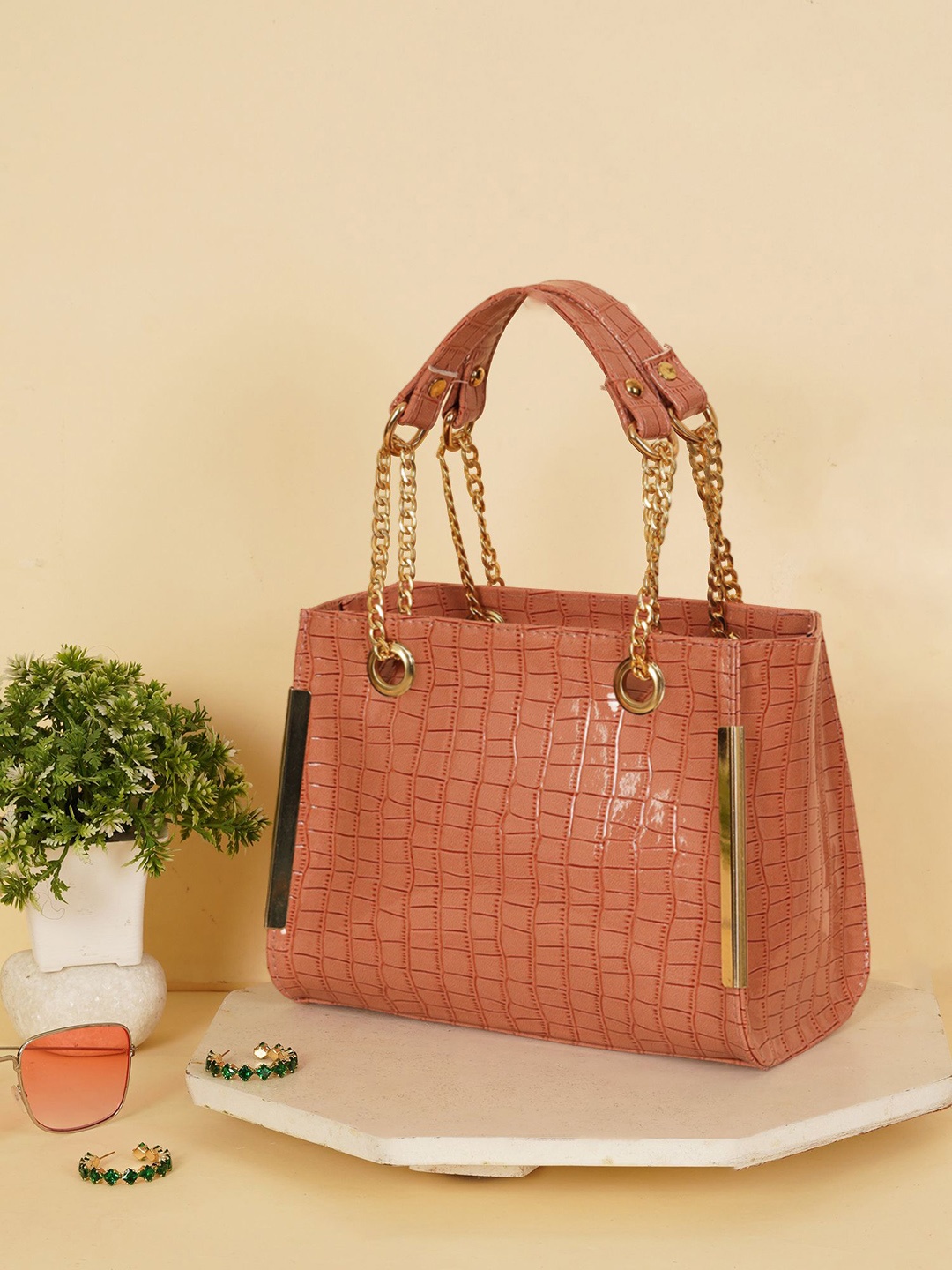 

FABBHUE Structured Handheld Bag with Tasselled, Peach