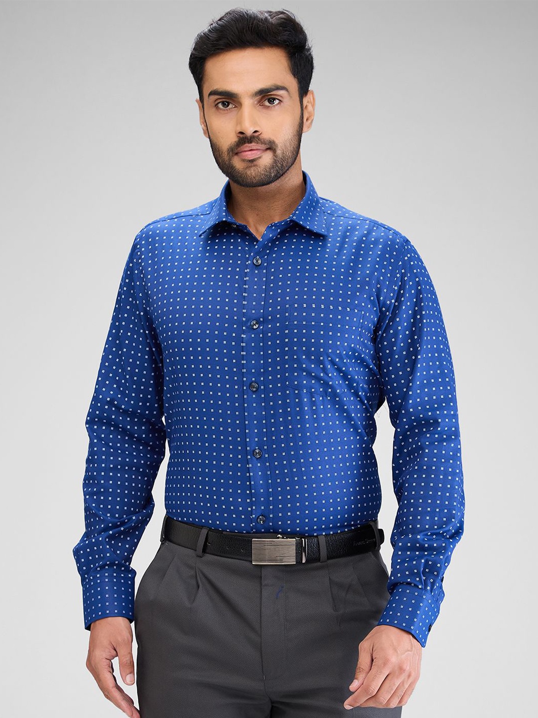 

Park Avenue Men Grid Tattersall Checks Opaque Checked Formal Shirt, Blue