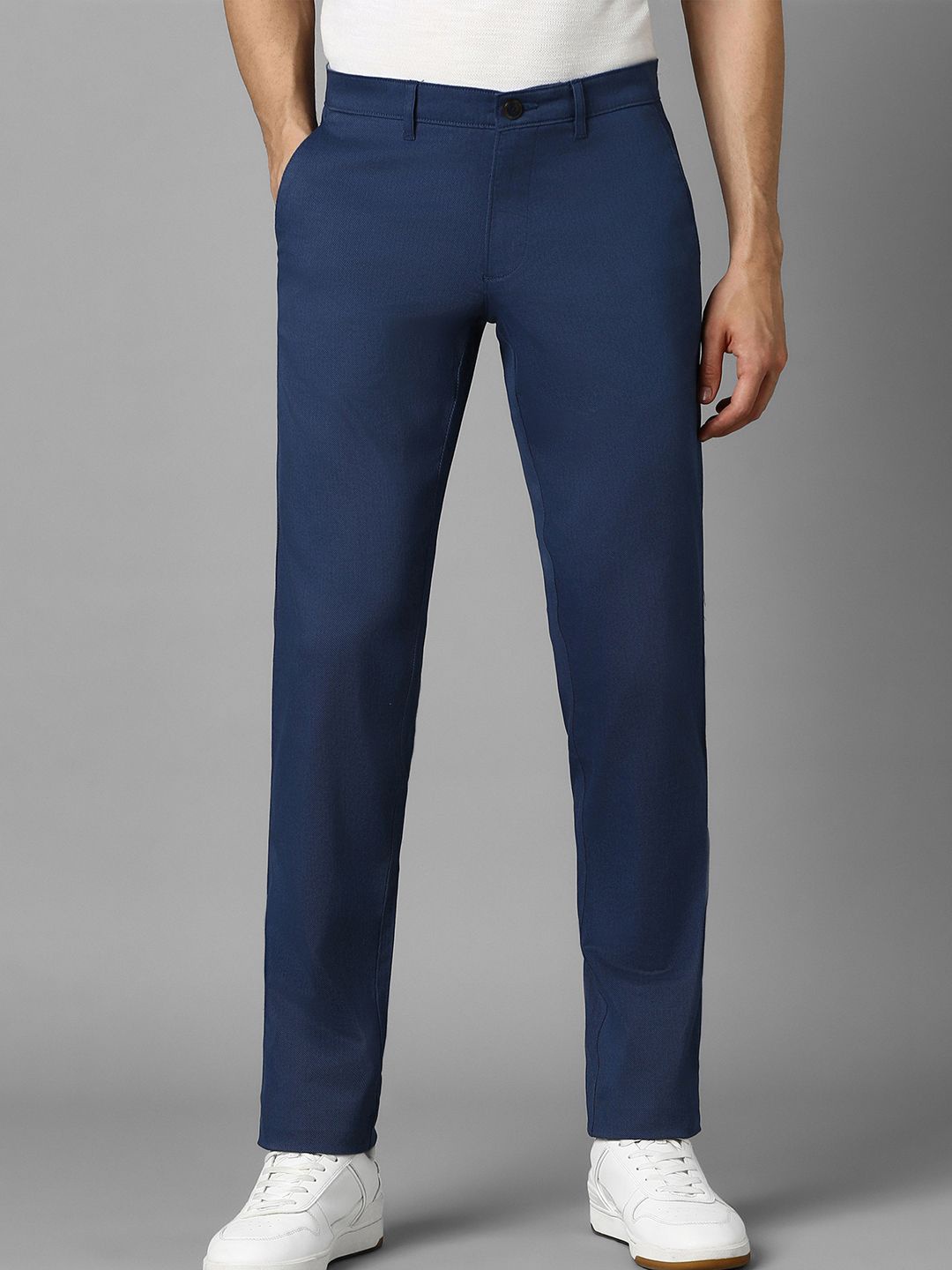 Louis Philippe Sport Men Slim Fit Trousers, Navy blue
